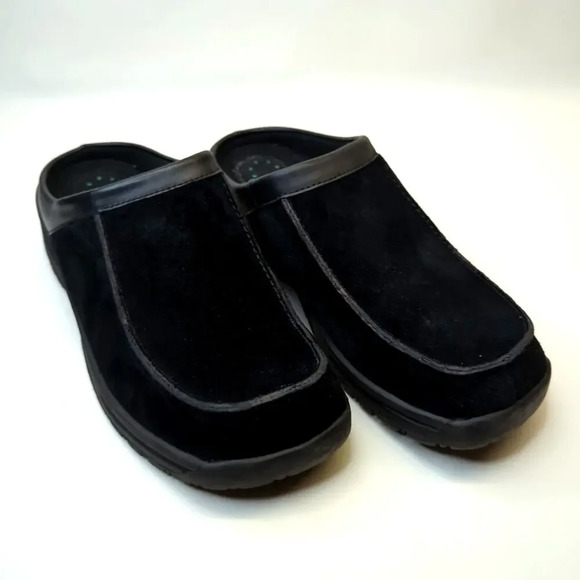 Thom McAn Shoes Size 7 1/2 Black Suede Leather Slip-On Mules Comfort Flats - Picture 1 of 8